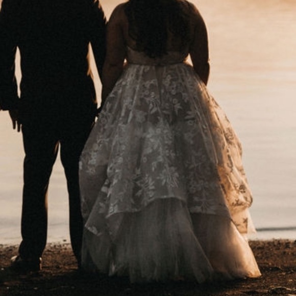 Hayley Paige LuLu ballgown , Size 16 - Picture 5 of 5